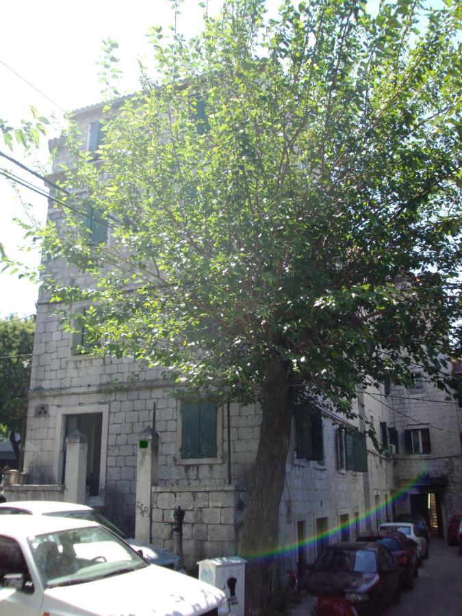 Studio Apartment Sretna Сплит Екстериор снимка