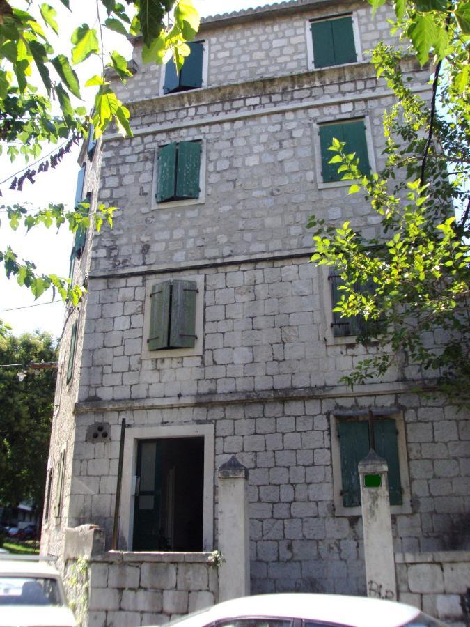 Studio Apartment Sretna Сплит Екстериор снимка